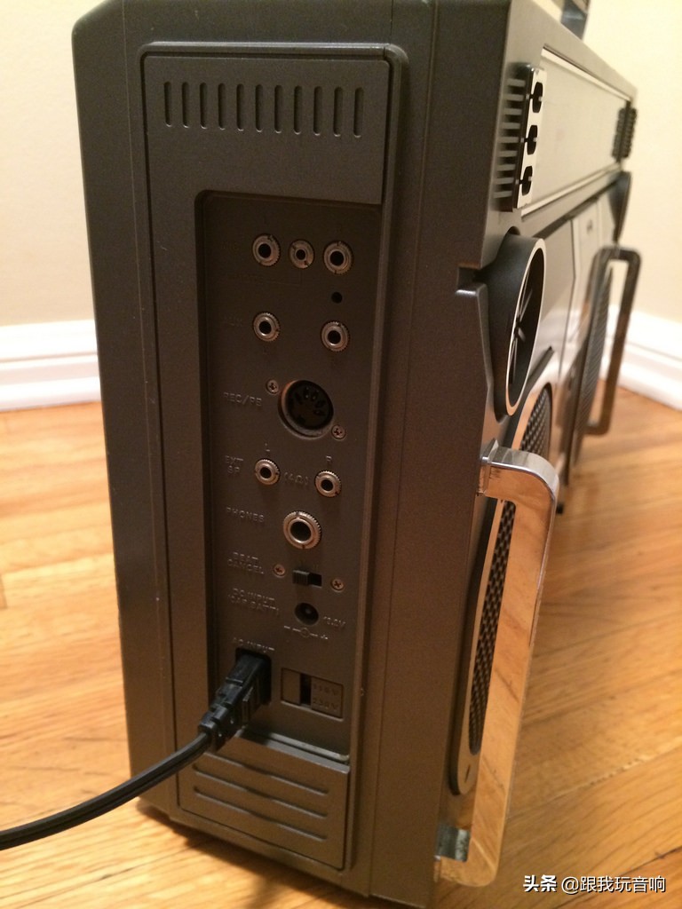 康宁四波段立体声盒式收录两用机，ConionCRC-H58F收录机音响