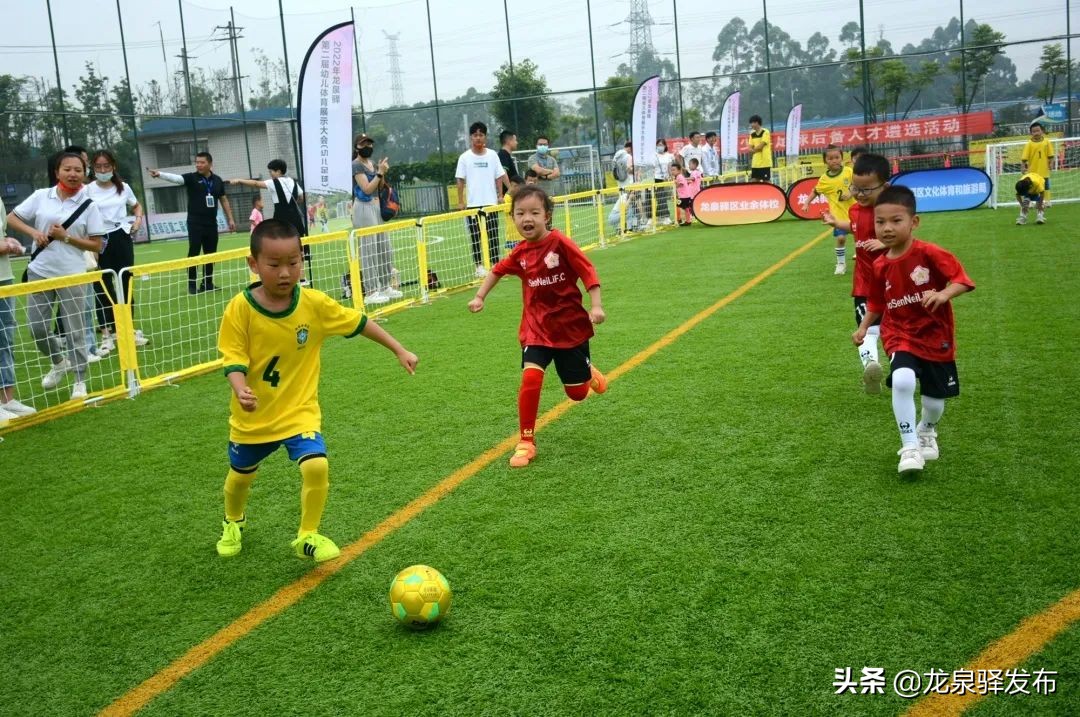 废弃广场变公园,废弃篮球场变身社区休闲广场