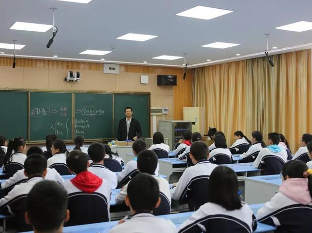 奶酪字体适合学生吗,奶酪字体女孩