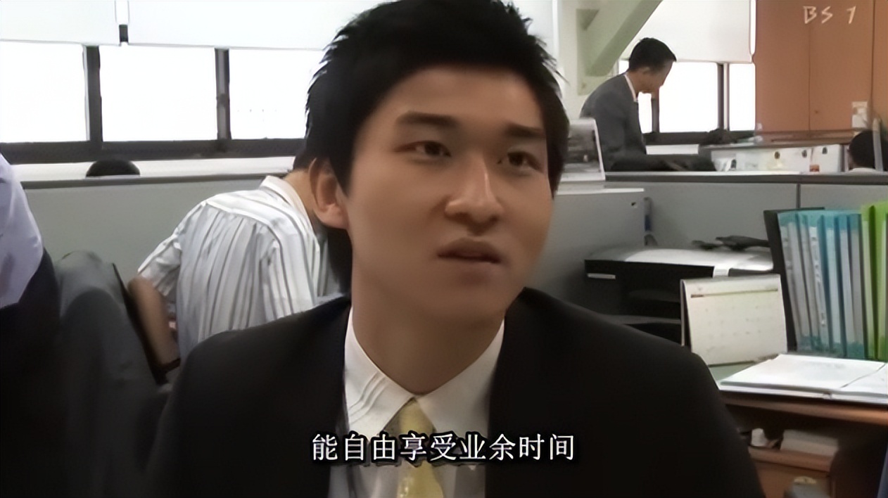 韩国年轻人的“考公”秘籍：睡四个小时就能上岸