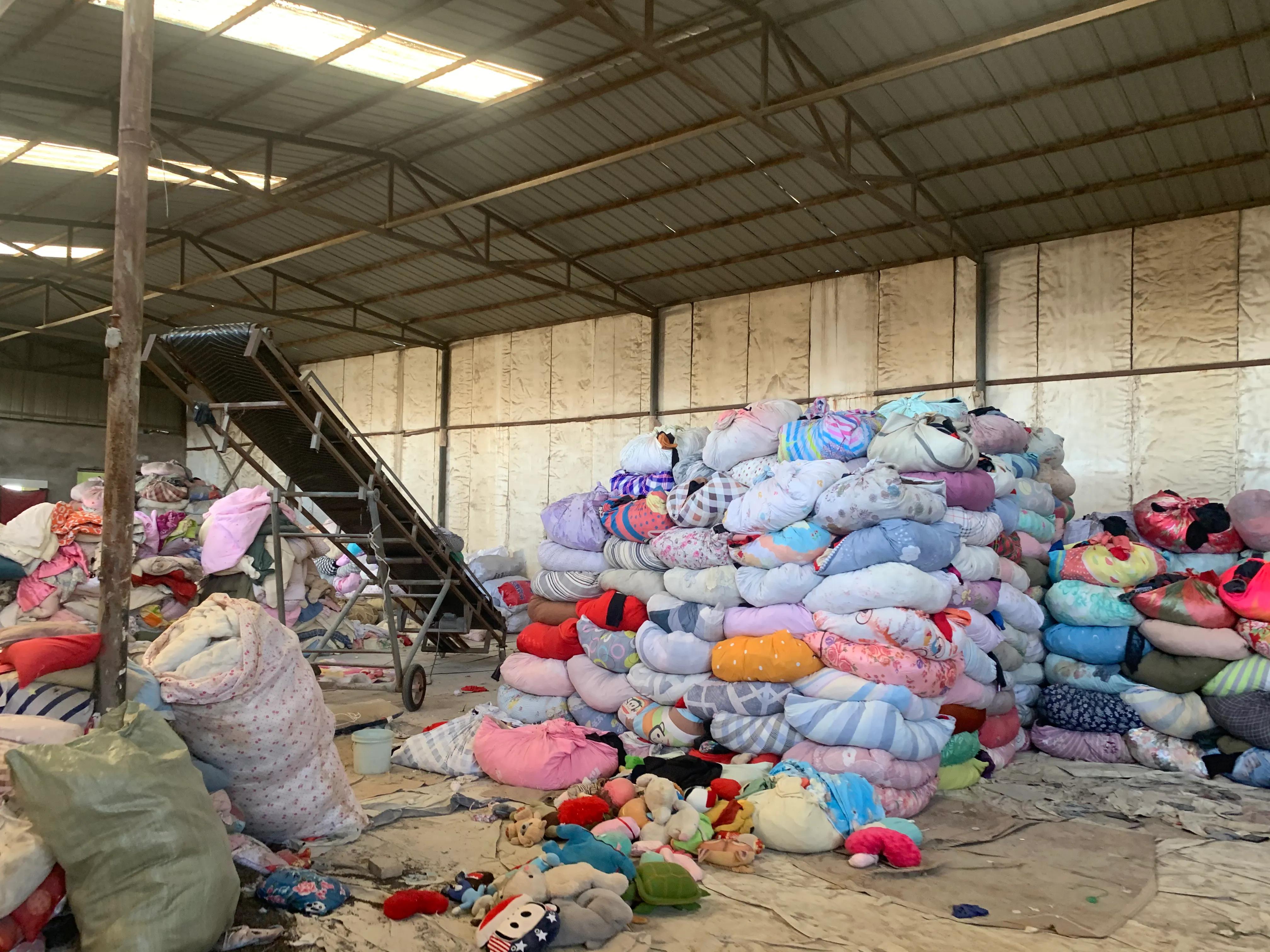 旧衣服回收换新衣服怎么盈利,揭秘你所不知道的旧衣服回收行业