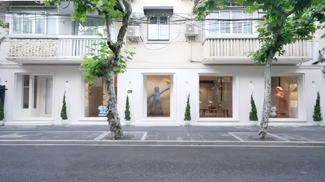 30+家“大V品牌”冲向线下抢开首店，商场们该招谁？