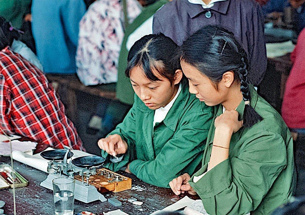 德军屠杀犹太女人的真实影像,纳粹集中营屠杀女性暴行案
