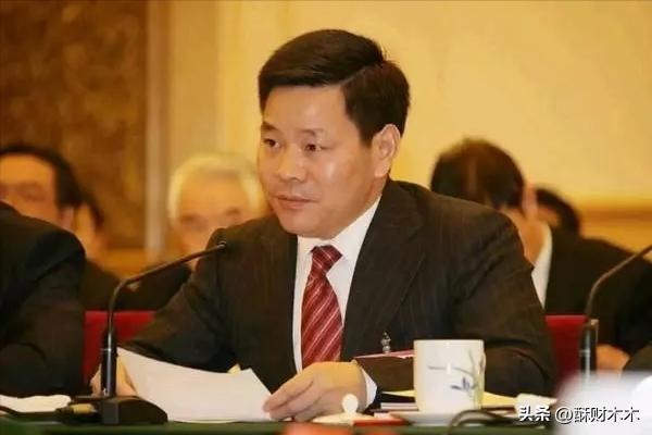 从负债到千亿的发家史,从养猪大户到世界首富