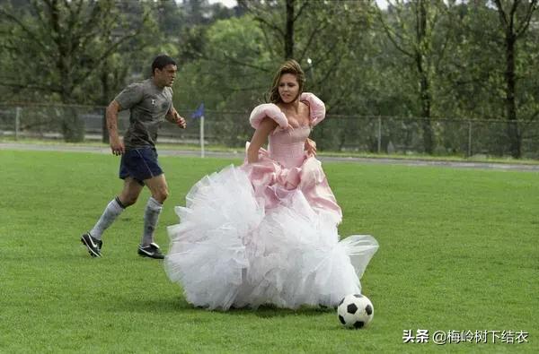 女足亚洲杯夺冠超燃解说,女足夺冠电影