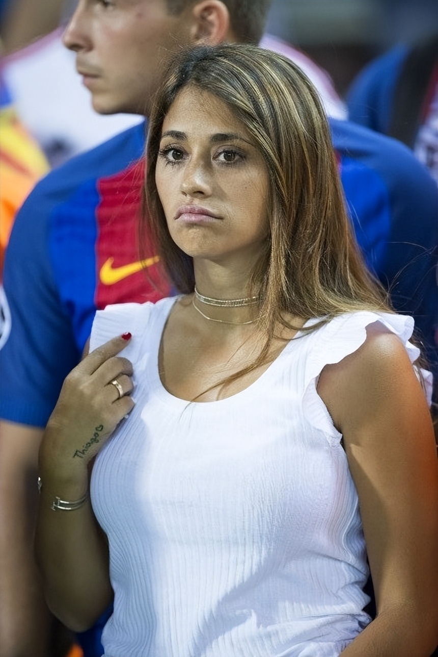 梅西自律前有多爱吃甜食,梅西多自律