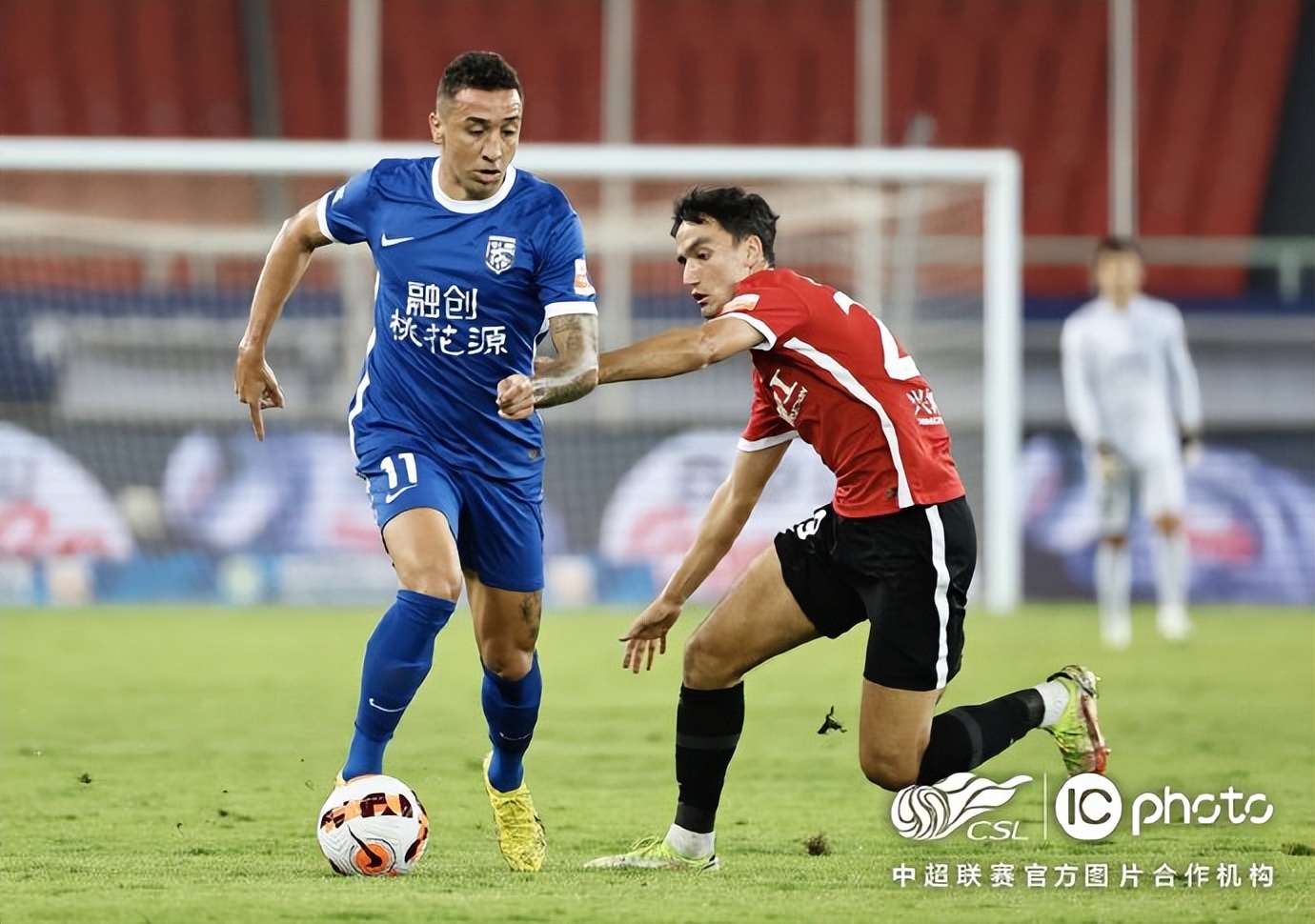 成都蓉城对战武汉三镇全过程,武汉三镇对成都蓉城第一粒进球