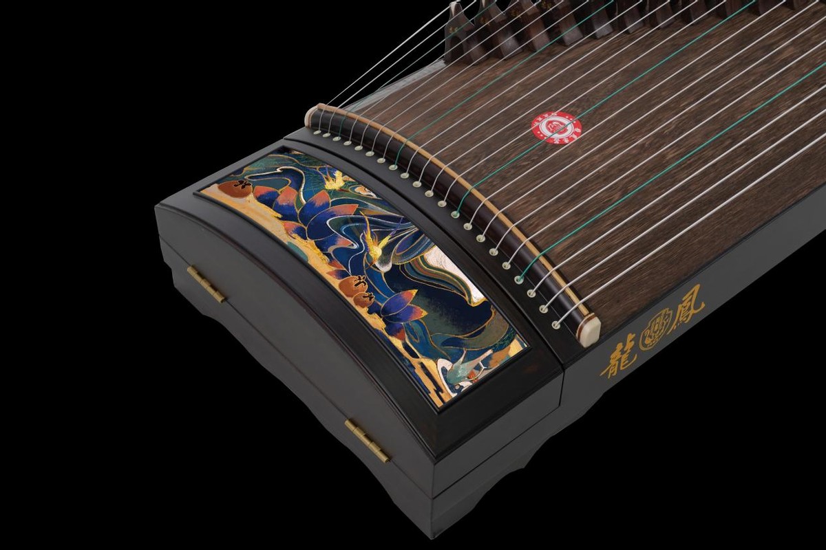 龙凤古筝的缺点,鼎韵古筝和龙凤古筝哪个比较好