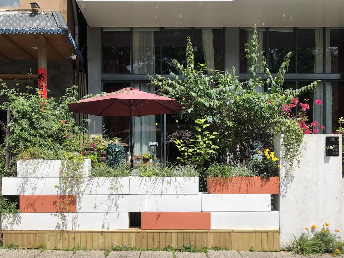 现在的一楼带花园房子怎么样,后悔没有买一楼带花园的房子