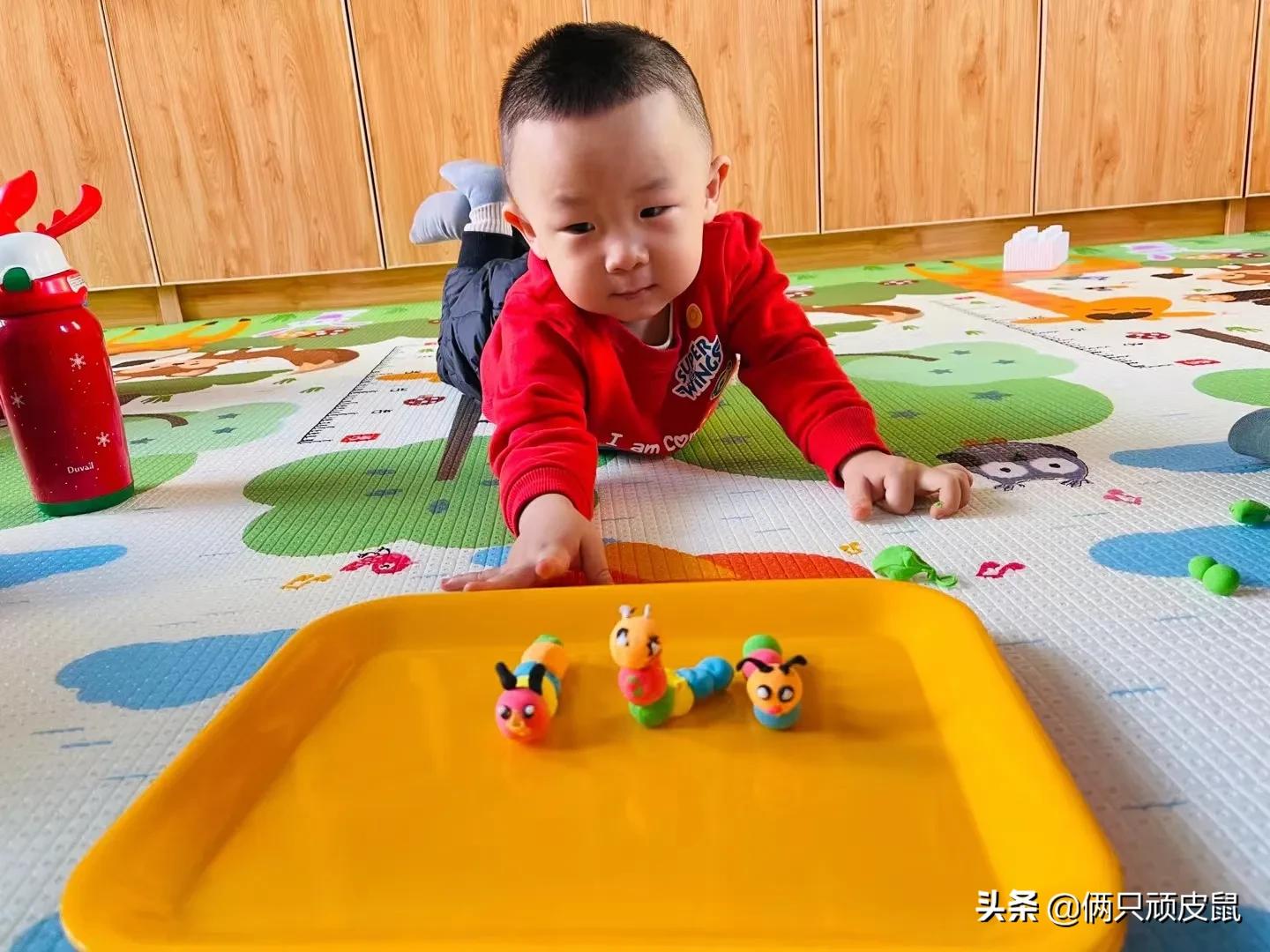 老鼠和白胡子老爷爷的故事,小老鼠和老爷爷故事视频