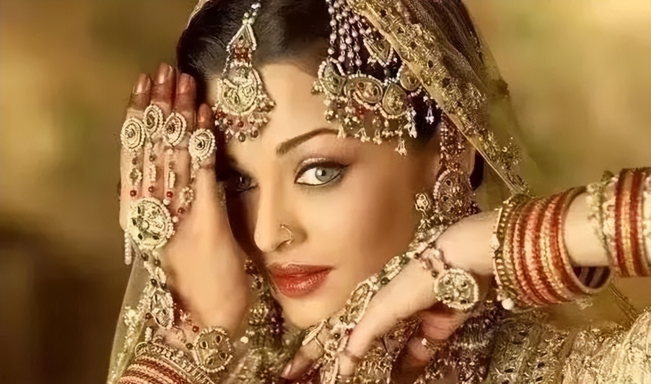 印度人为什么喜欢穿金戴银,印度人为什么要戴黄金首饰