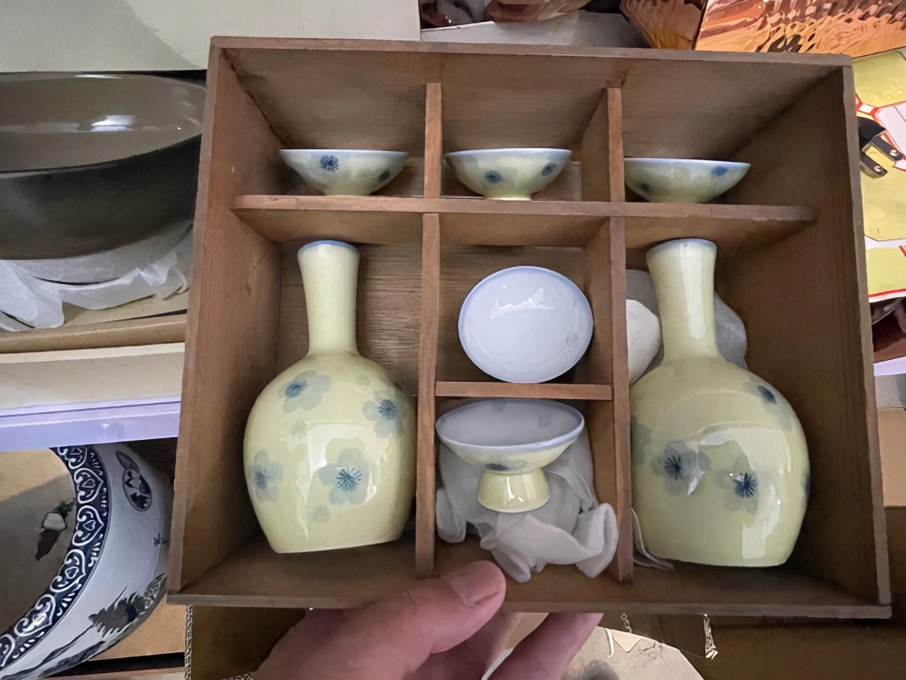 古玩市场老物件老瓷器,古玩市场买老瓷器