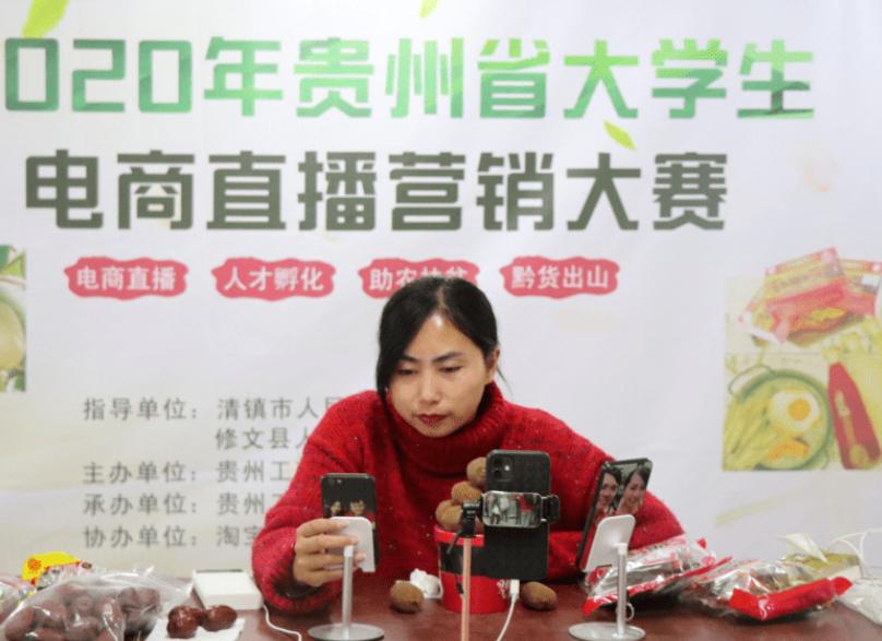 谁说大学生只追求央国政?又一新兴行业成热门,家长尊重但不支持