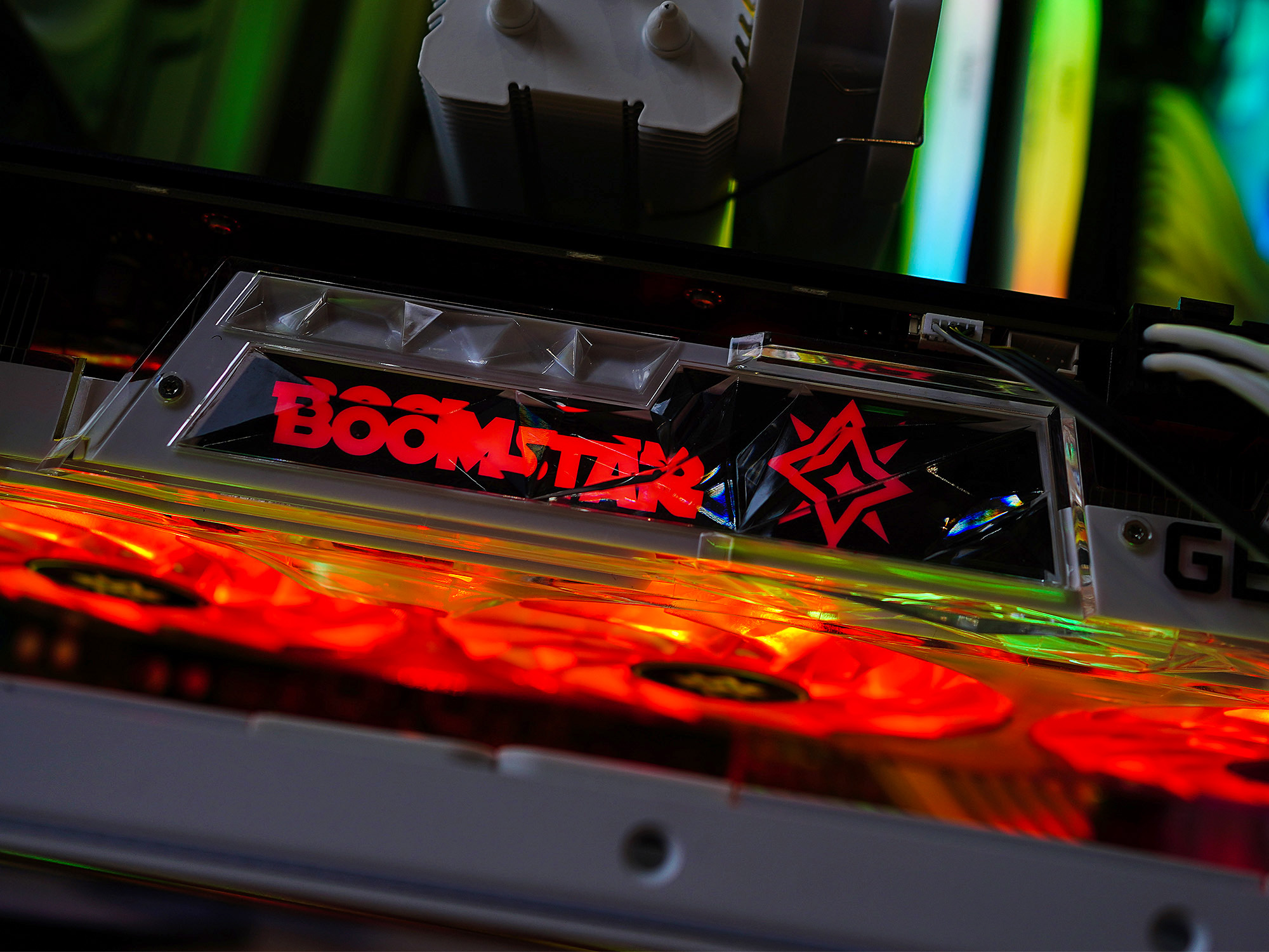 又小又白,12代3060tiitx主机推荐