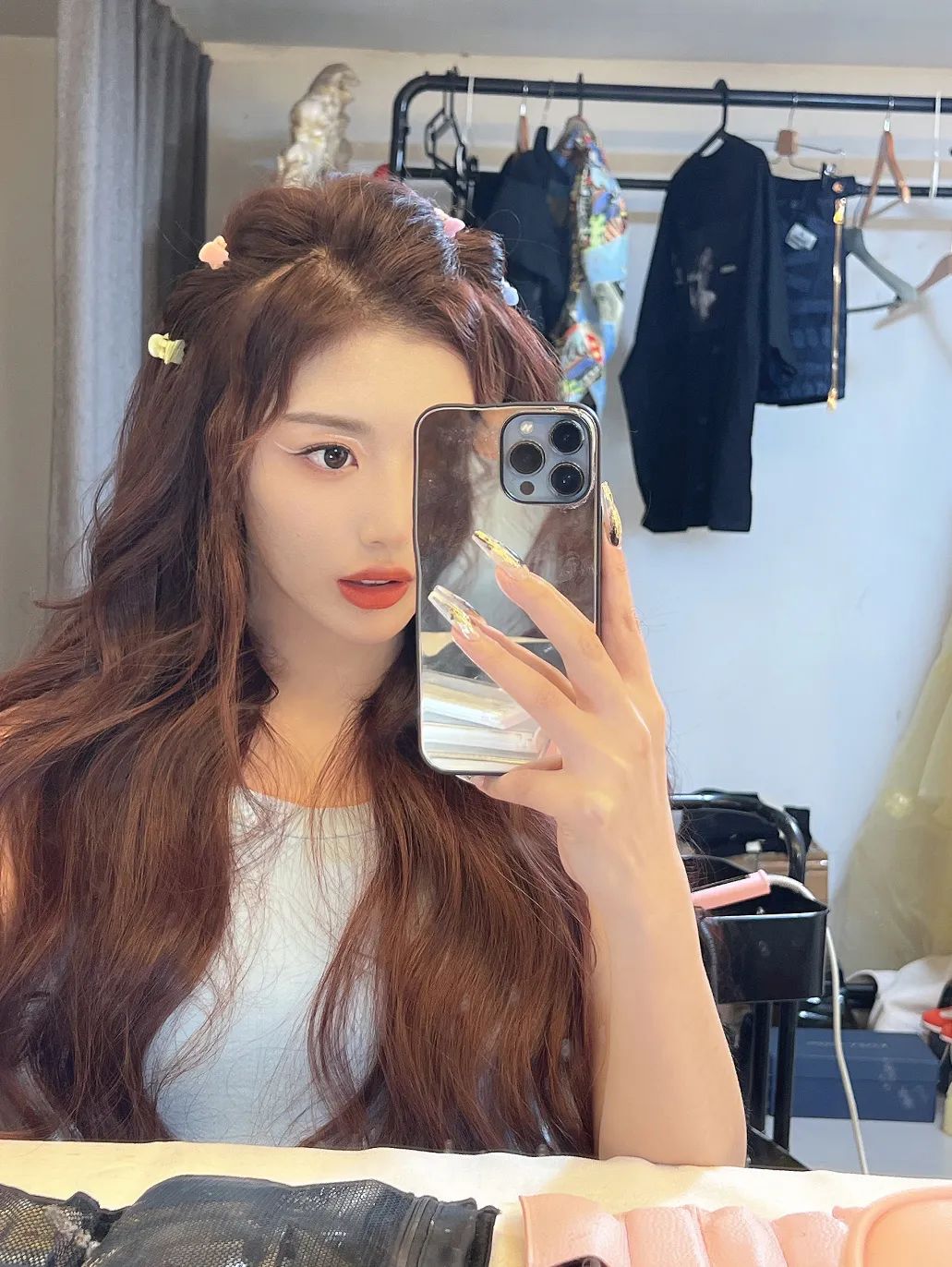 波浪卷发简单编发,人鱼微卷编发造型