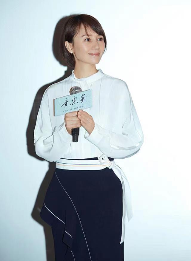 袁泉生活穿衣搭配,袁泉的百万衣橱