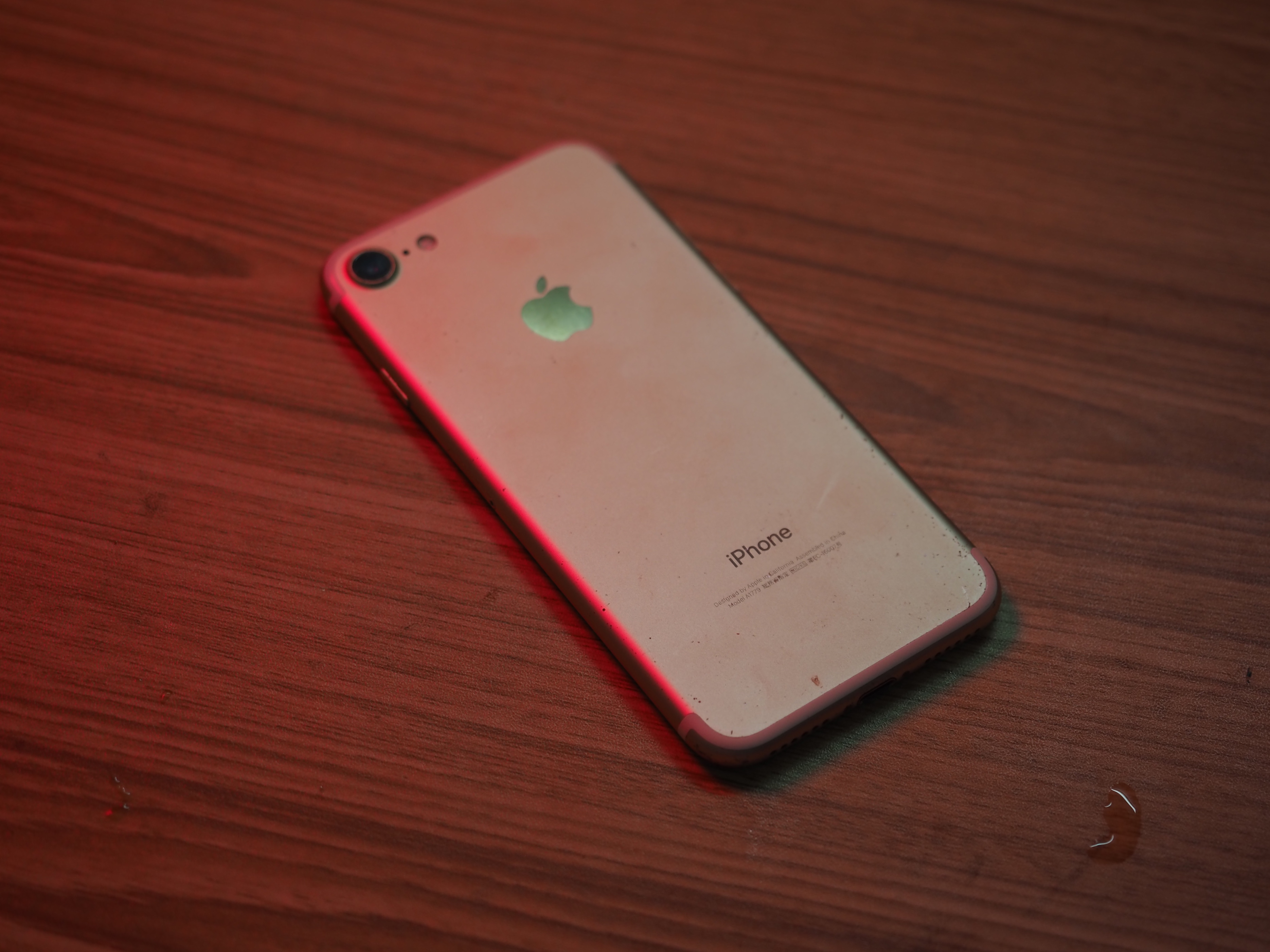 苹果iphone7机身材质,苹果iphone7好吗