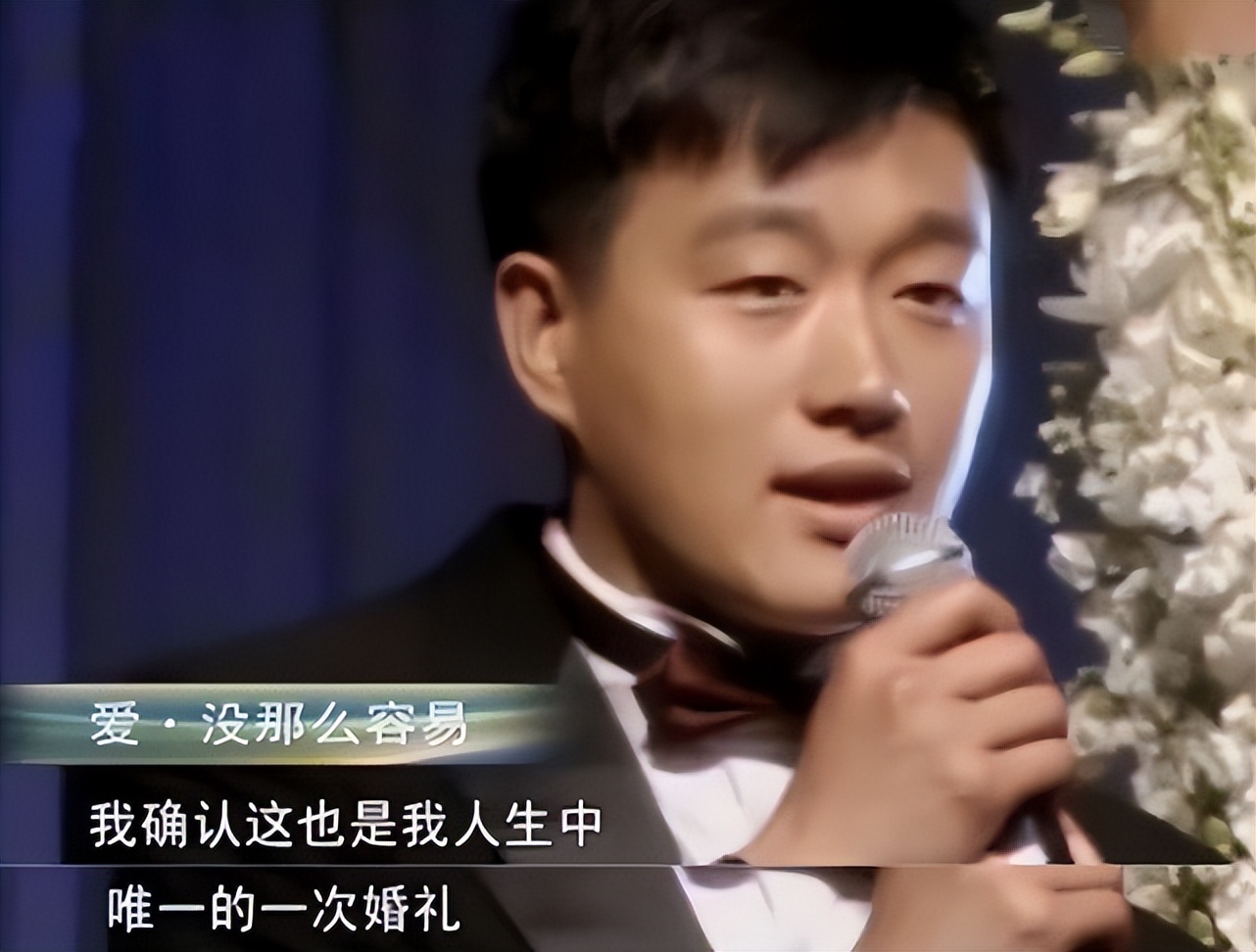 佟大为关悦结婚10周年,佟大为的妻子关悦比老公大多少