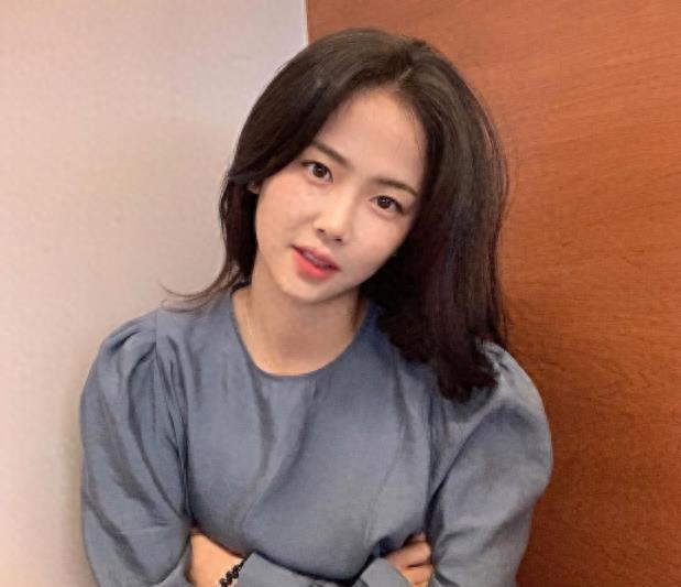 恭喜！亚洲足坛女神嫁人了，姐弟恋修成正果，曾与中国女足结怨