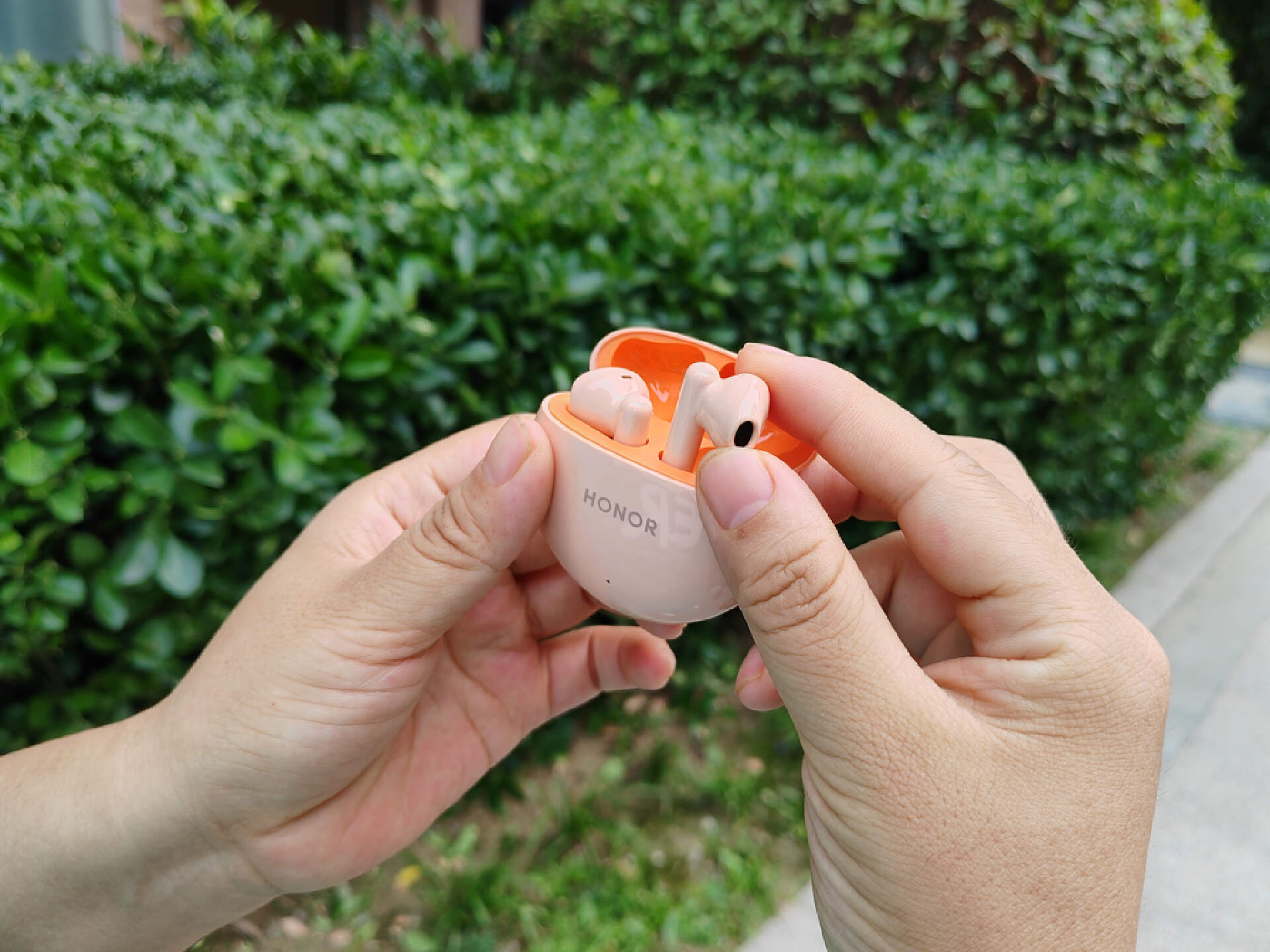 荣耀earbudsx5蓝牙耳机使用方法,荣耀蓝牙耳机earbudsx5系列评测