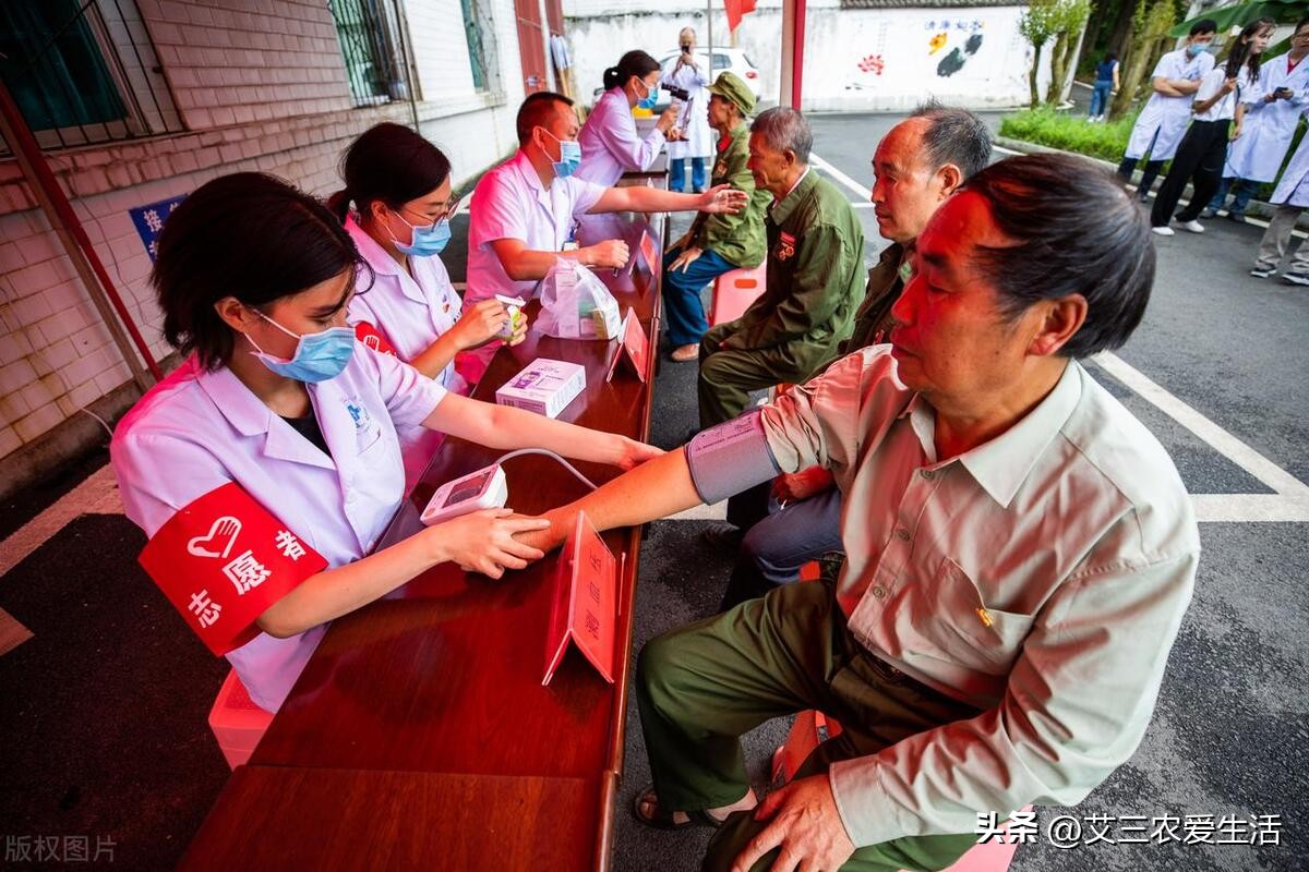 医保年年涨价农民有什么意见,居民医保缴费涨价问题