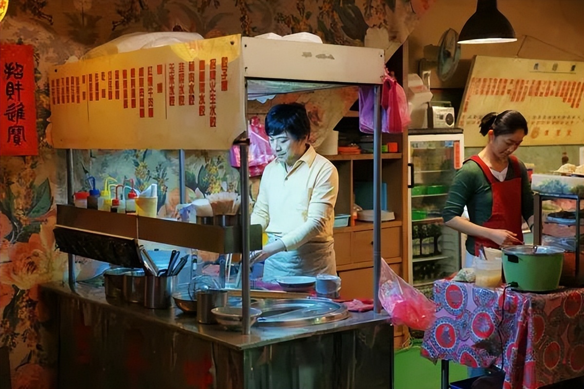 后备箱摆摊真的可以带动经济吗,后备箱摆摊卖什么最暴利