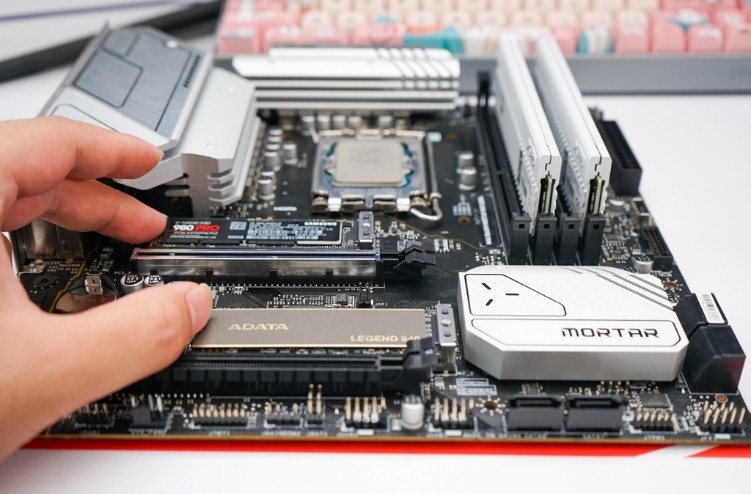 性能炸裂的笔记本,性能炸裂的电脑主机