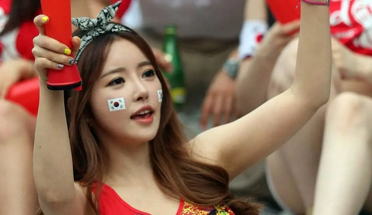 不懂球但懂帅哥采访,不懂球但是喜欢看帅哥打球