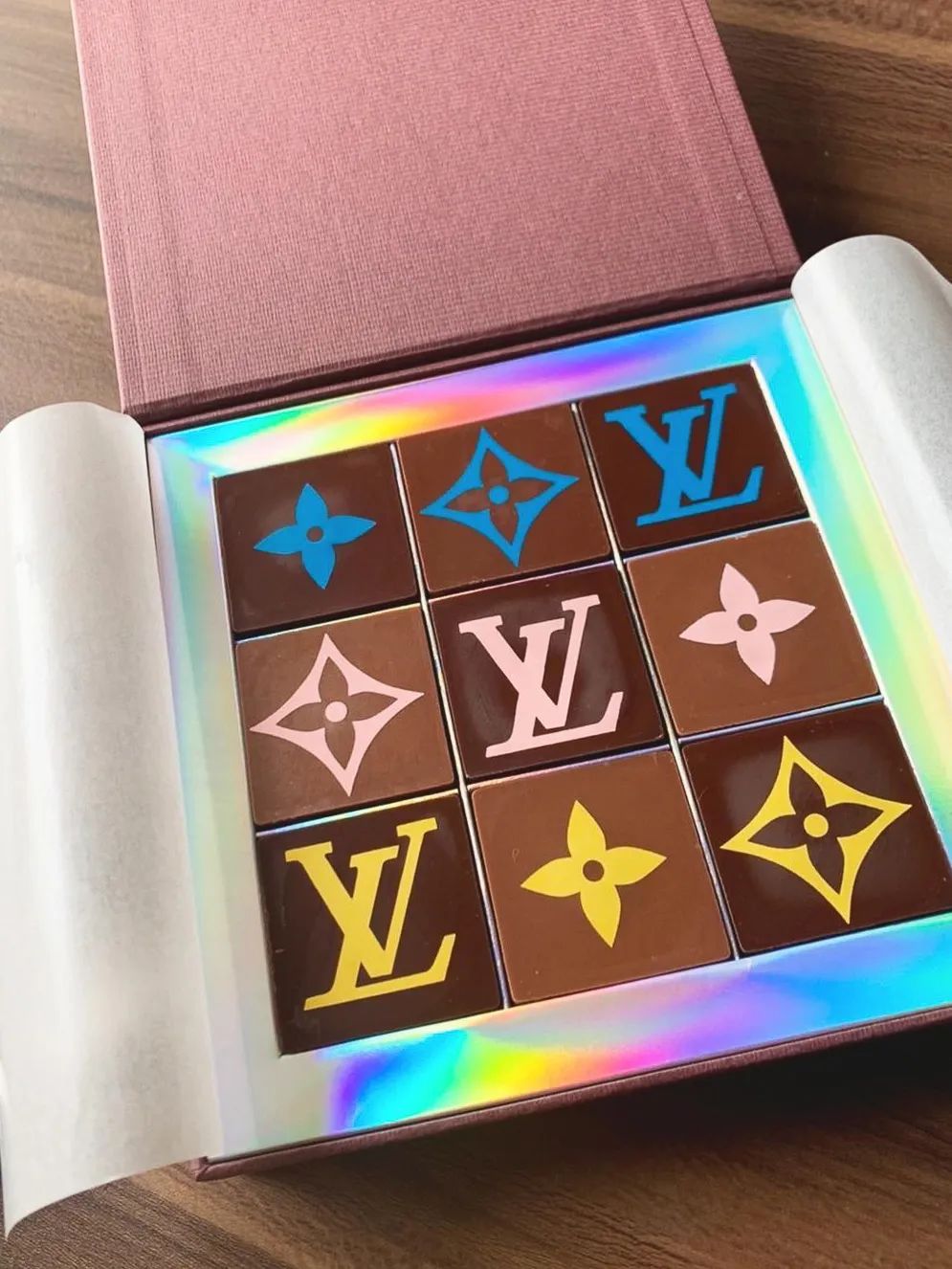 lv全球唯一一家餐厅,lv又出新品了