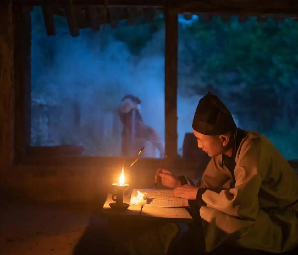 故事：药王唐慎微的离奇见闻，巴蛇护灵药，治酒虫，雀疮，传药典