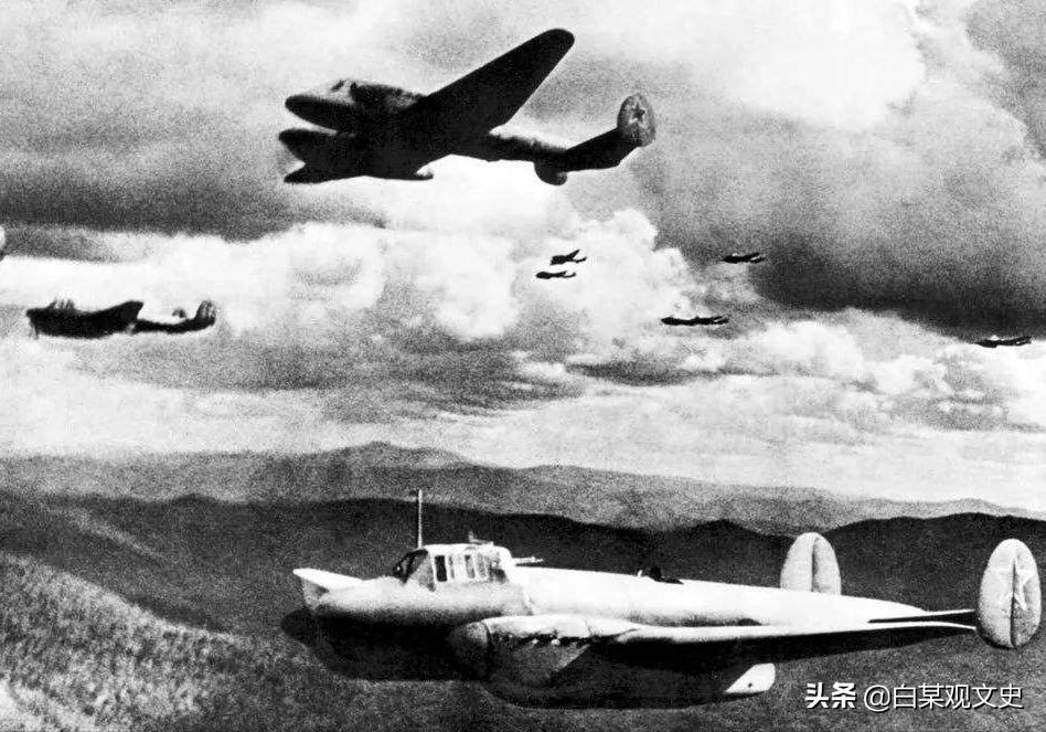 命硬,日军砍断了他的“大脖筋”,竟然拖着断脖子爬了十多里路