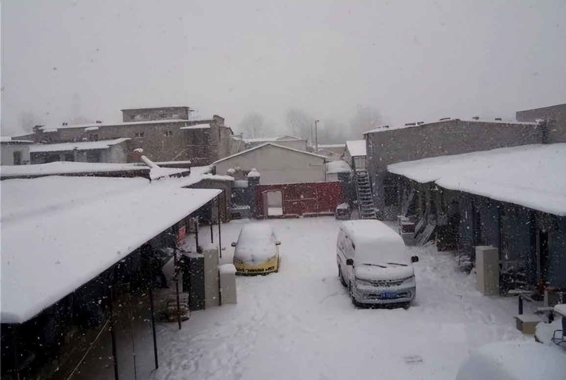 回收办公桌椅生意怎么样,替企业处理废旧物资的工作