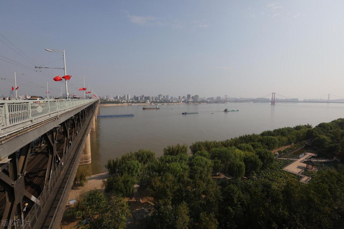 人真的要拼命吗?若赚得全世界,却赔上自己的生命,又有什么益处