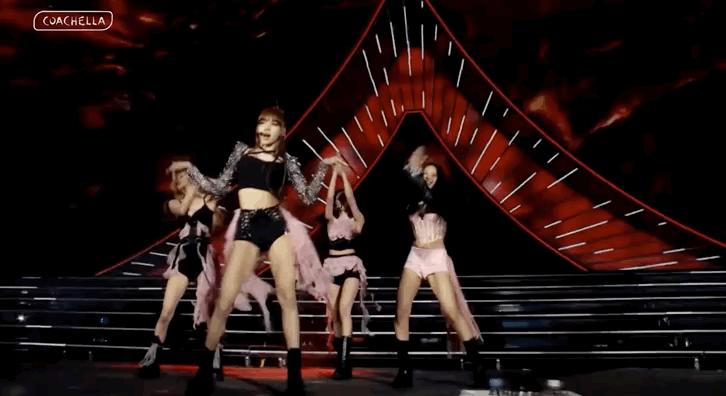 因身材太好被围观,因身材上热搜的博主