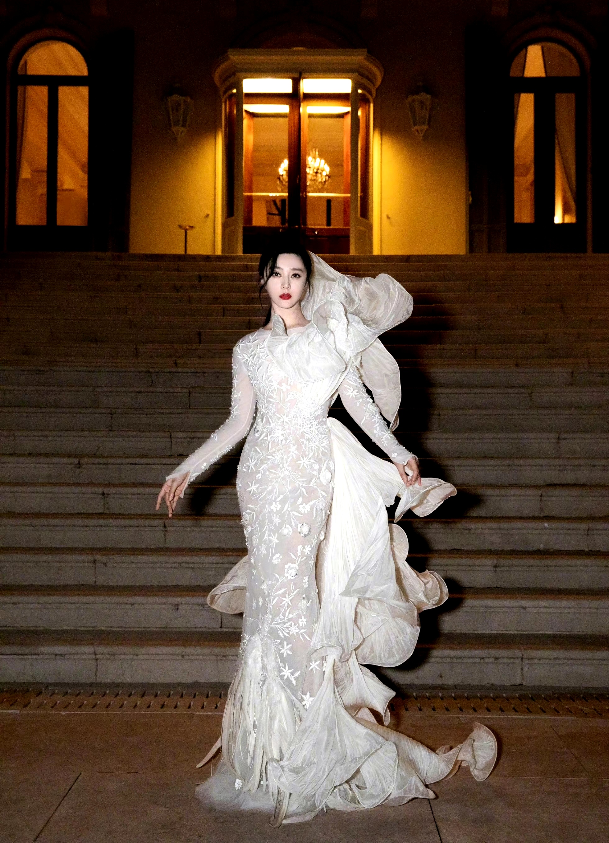 范冰冰最近一次戛纳造型,范冰冰戛纳三日行