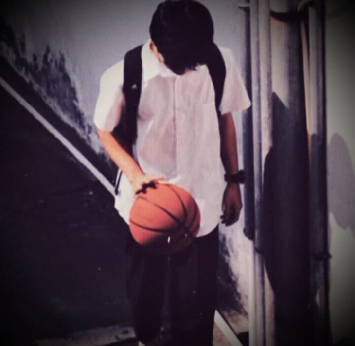 氛围感男生头像真人戴耳机,氛围感男生头像成熟稳重高清