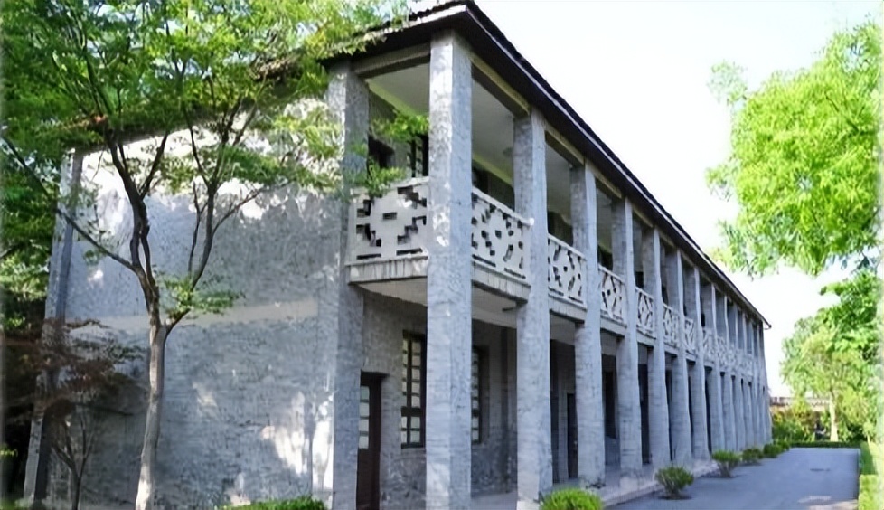 泰州省附中有泰中的名额吗,泰州省泰中附属中学怎么样