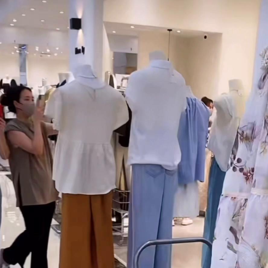 姐妹们的服装店铺,姐妹们服装批发