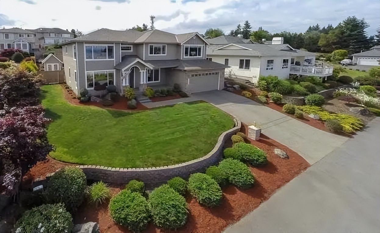 易建联妻子荆灵身高,易建联荆灵几几年结婚