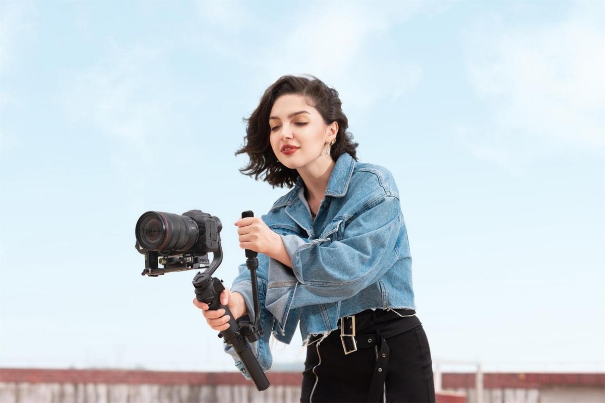 智云weebill3s竖屏拍摄如何切换,智云weebill3视频和拍照切换