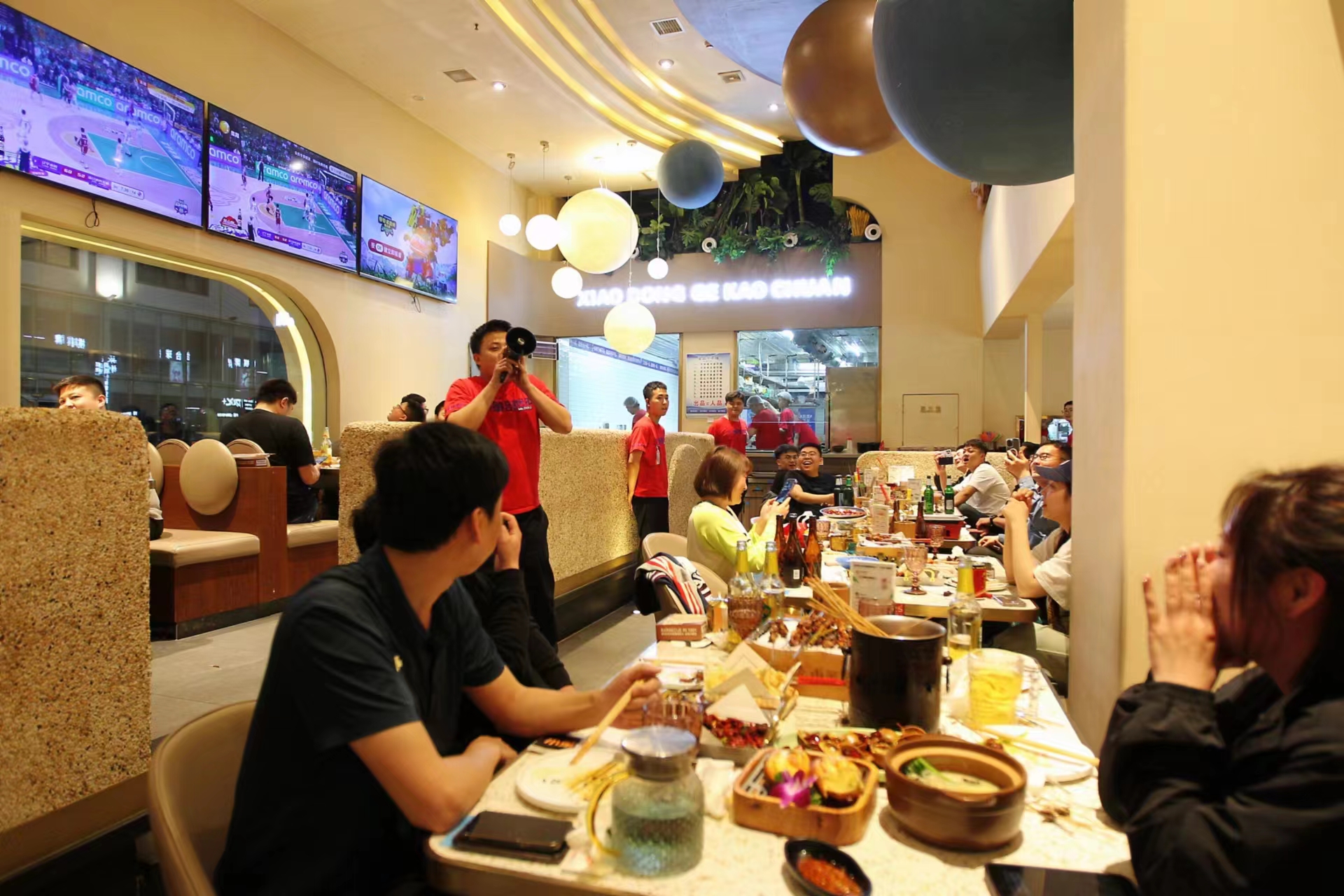 沈阳西部酒城激情之夜,沈阳夜生活嗨翻现场