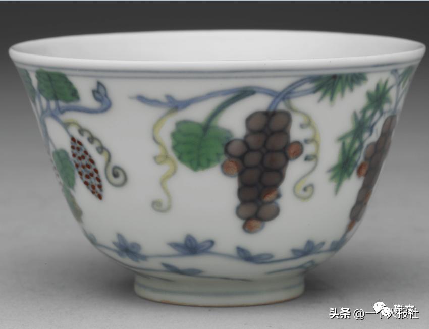 瓷中臻品景德镇,斗彩瓷的历史记录