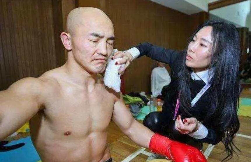 武僧刘一龙刘星君,刘一龙身价