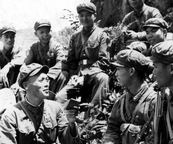 政委和司令员谁的前途更大,政委副司令员是什么级别