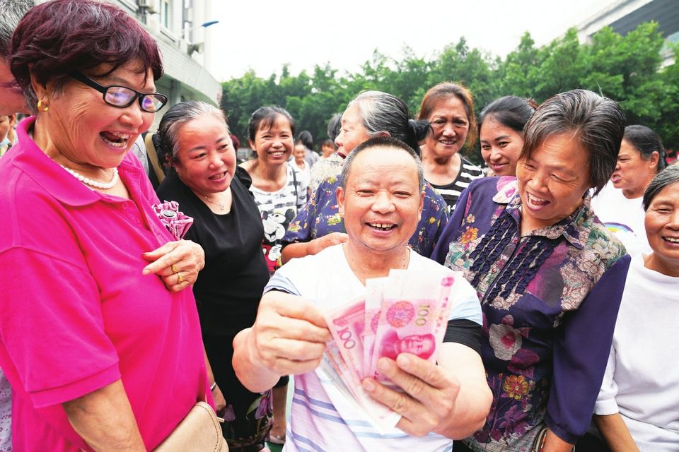 农村村干部每月多少钱的工资,农村村干部每个月工资多少钱