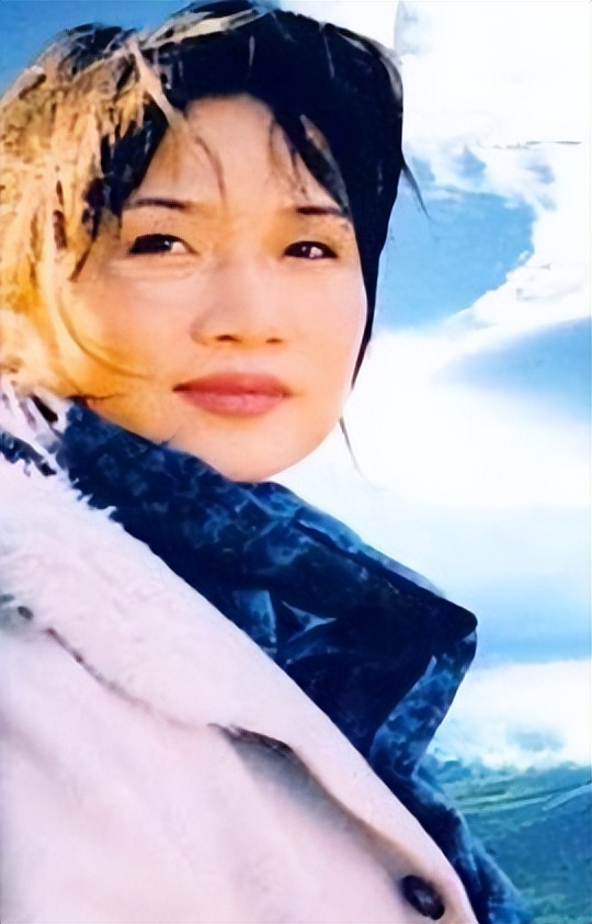 54岁李娜出家前视频,李娜52岁