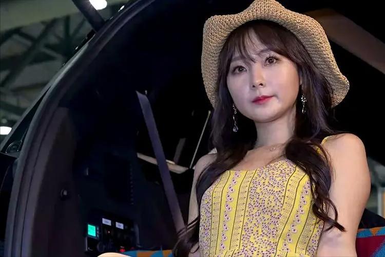 韩国女明星所有颜色露脐装,韩国女明星的露脐装