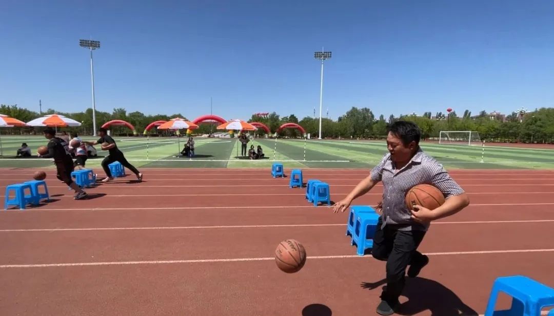 趣味运动会骑毛毛虫,骑毛毛虫趣味赛