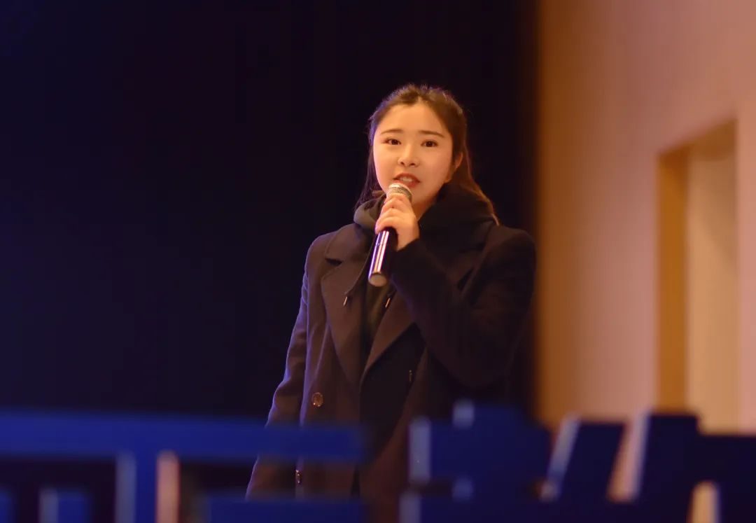 连打胜仗，学生3000+。努力的老师，是成都绵实外走进家长的秘诀