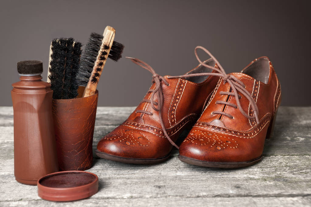 鞋子买小了挤脚怎么办帆布鞋,鞋子买小了挤脚怎么办休闲鞋